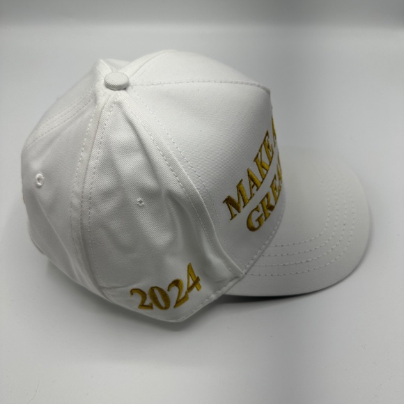 Cali-Fame Trump Make America Great Again Logo White Trucker Hat Cap One Size - Picture 4 of 9